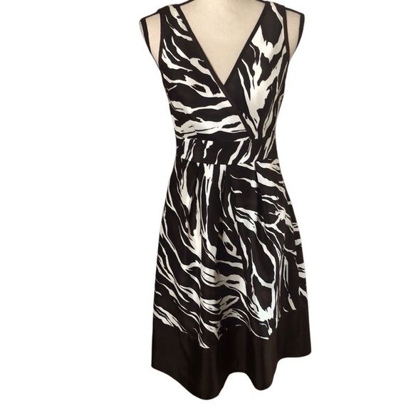Banana Republic Dark Brown & Ivory Silk Zebra Print Dress Sz 2 - Picture 1 of 14